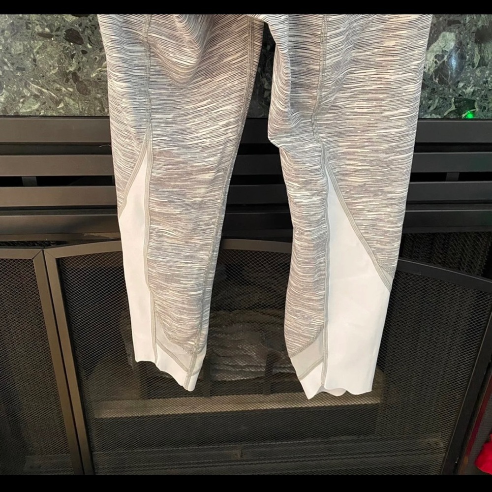 Lululemon Wunder Under SE Scallop Wee Are From Space Nimbus Battleship - Picture 7 of 12